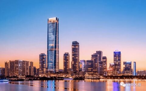 幫客戶賣口罩機賺了1套深圳灣1號后，我決定到深圳發展